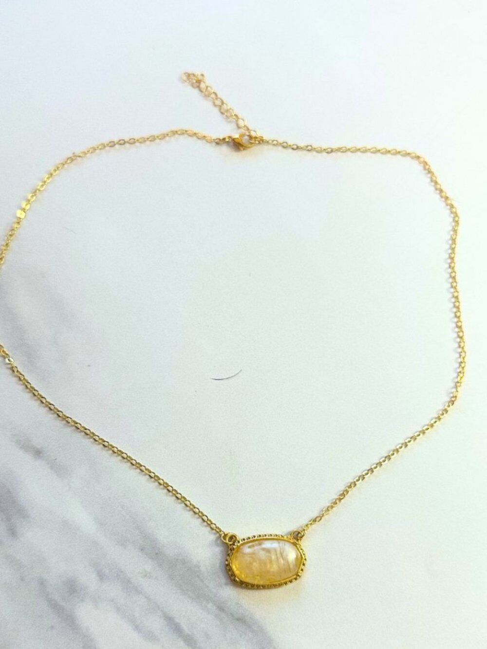 Never Used Elisa Mother of Pearl Pendant Necklace Gold